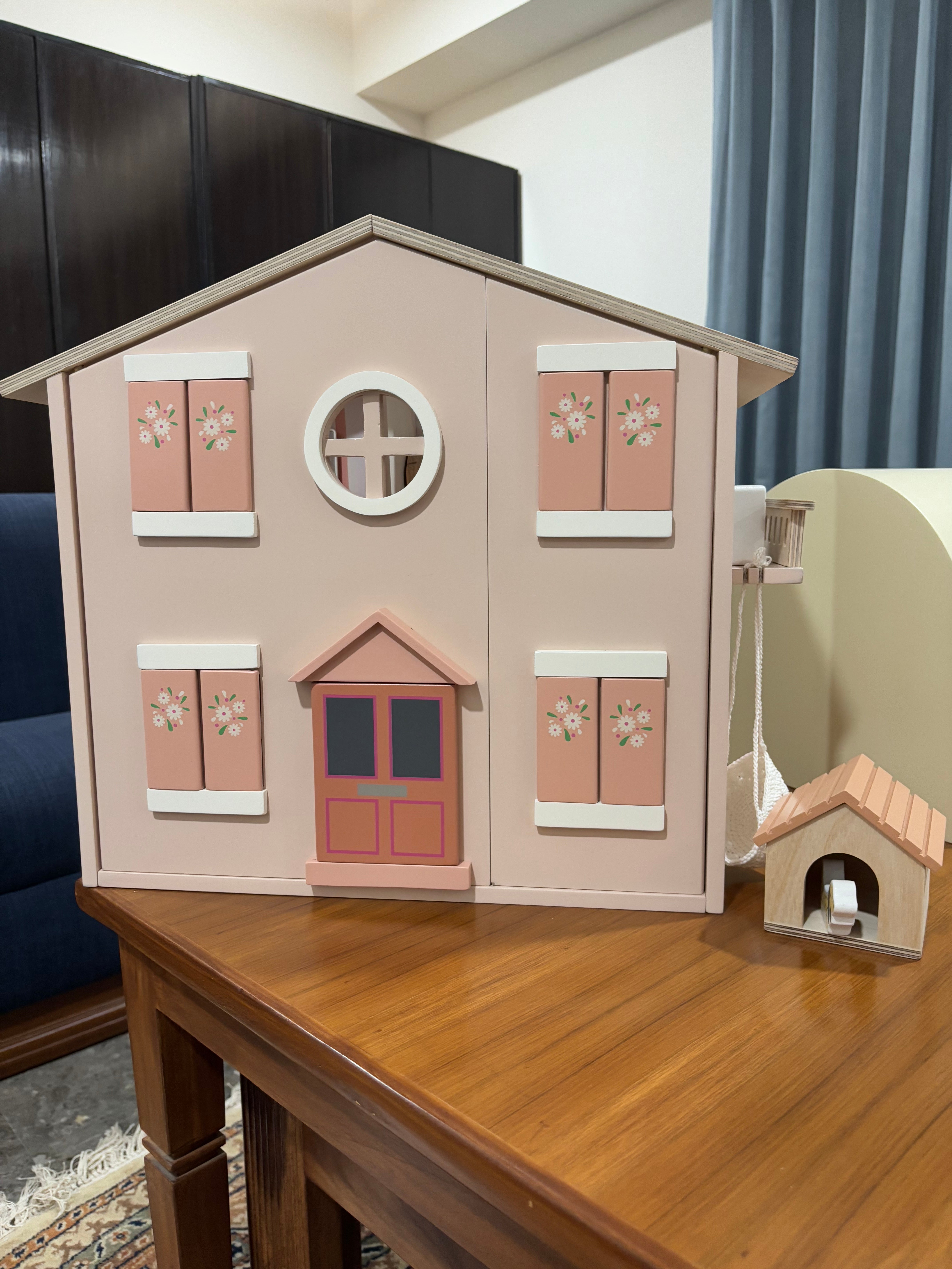 Pop's Doll House